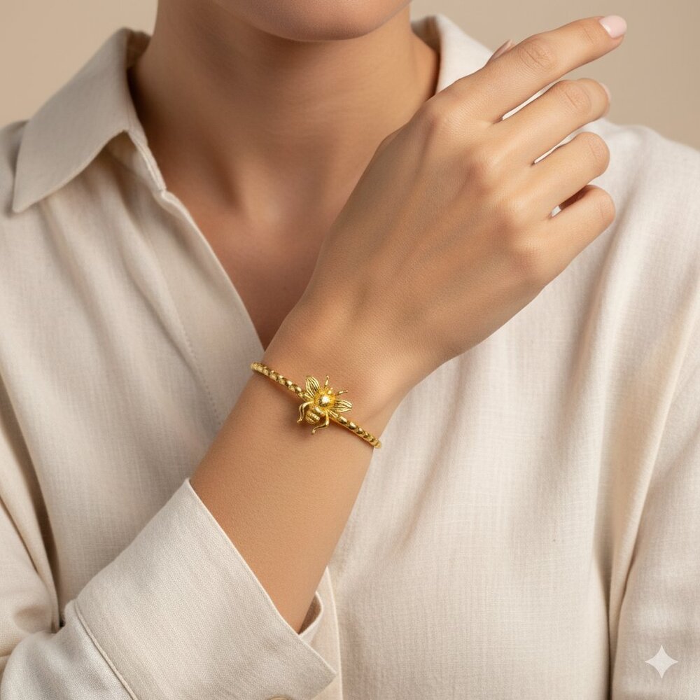 Biene Cuff - Picture 5 of 6